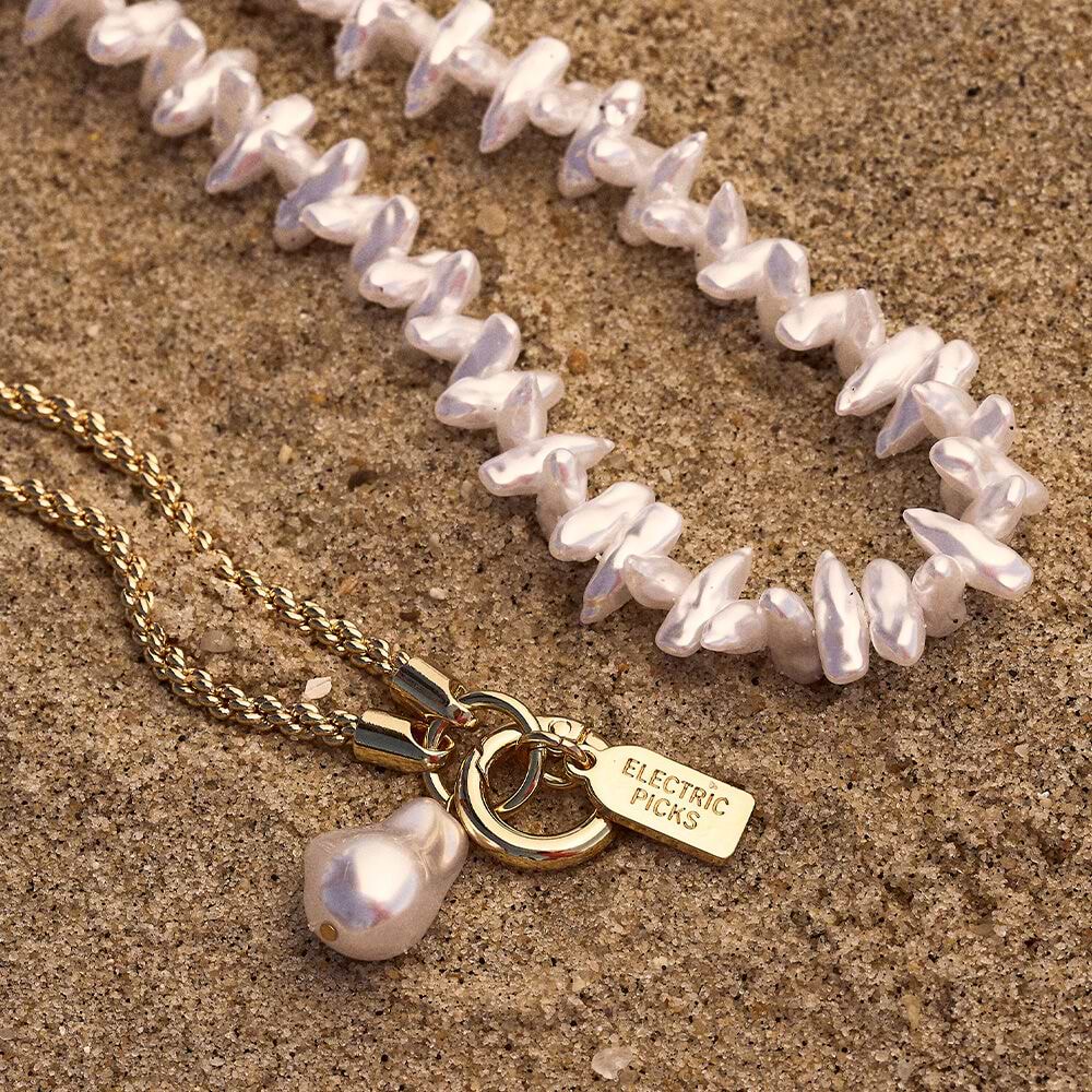 Rope Chain Charmed — Phone Wristlet - US 35712