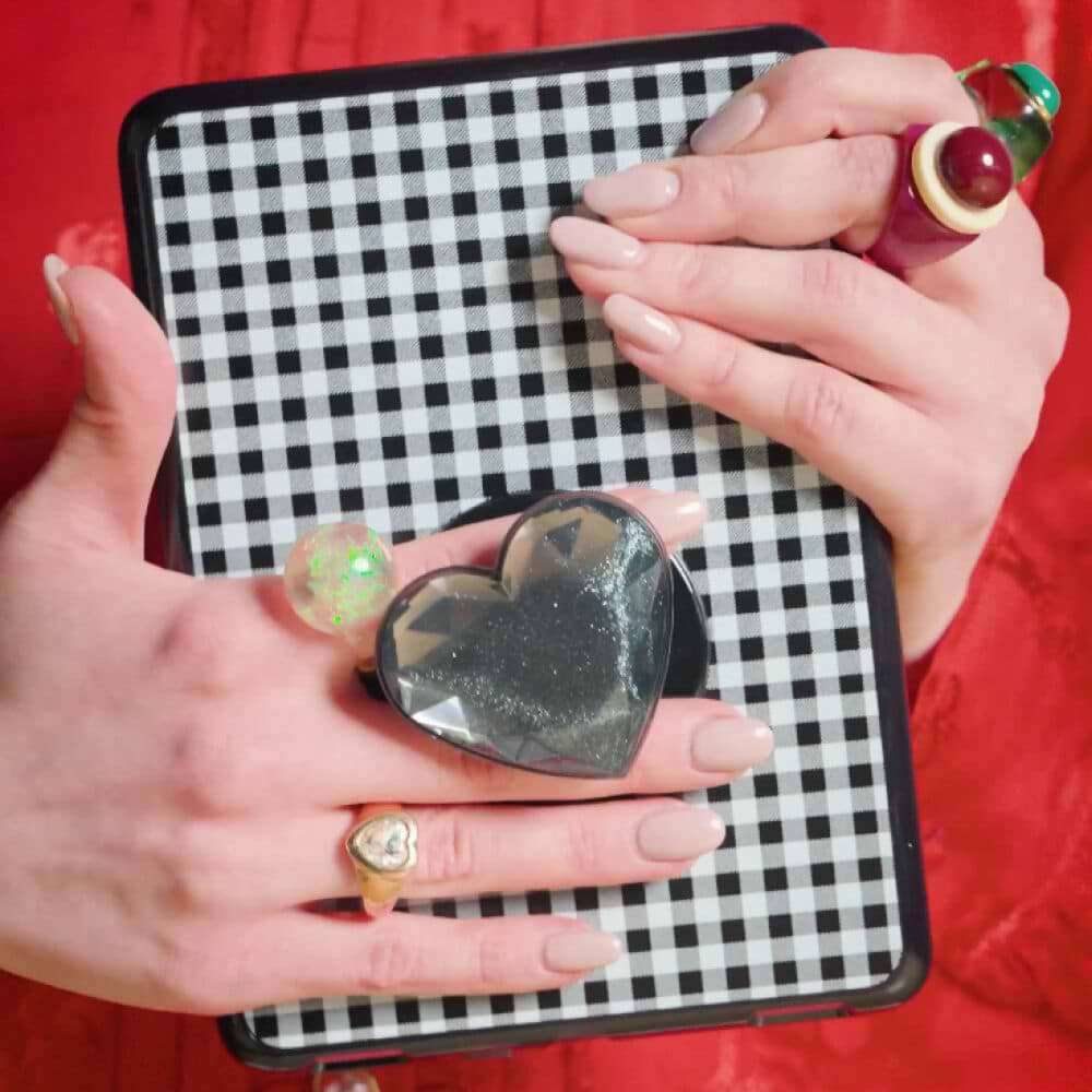 Crystal Heart Black Glitter —  MagSafe PopGrip - US 42322