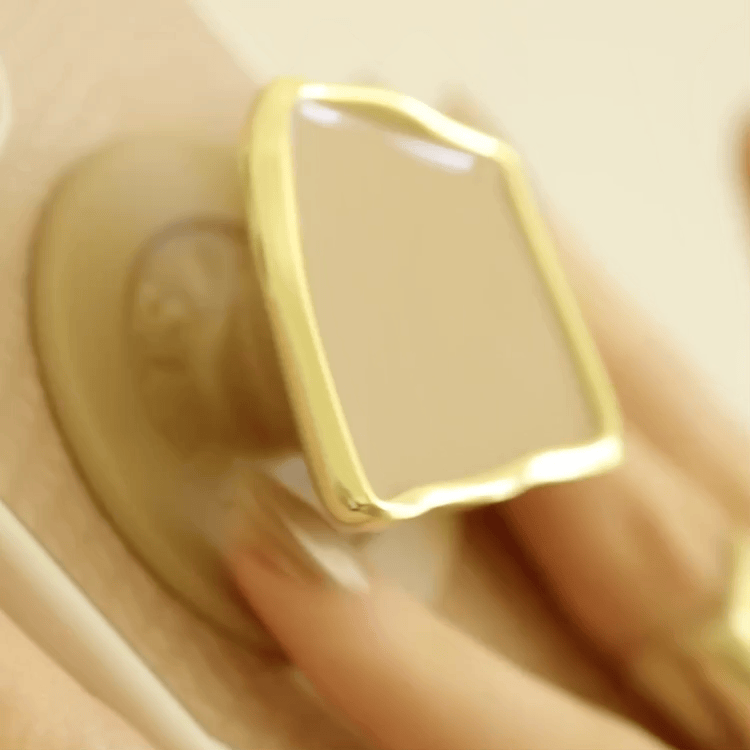 Enamel Latte Cut — MagSafe PopGrip - US 78819