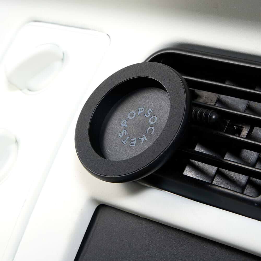 Black — MagSafe Car Vent Mount - US 30762