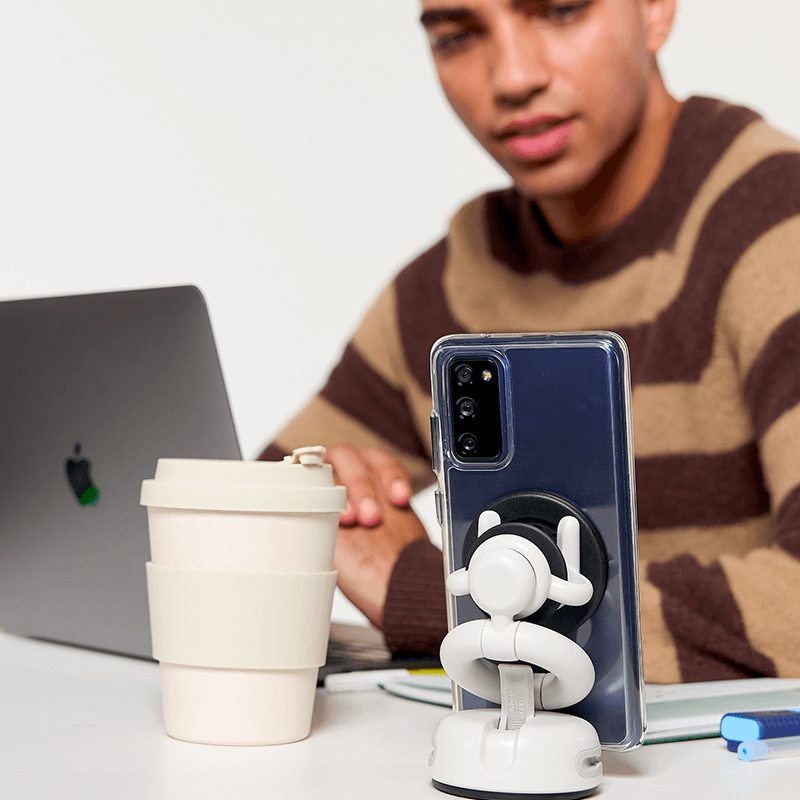 White — Car & Desk Mount - US 68660